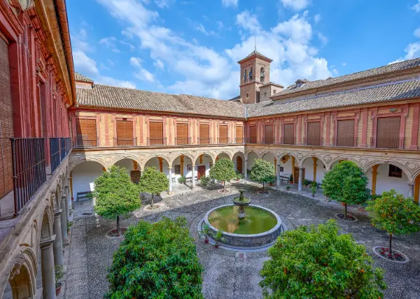 Claustro Peq (1) (1)